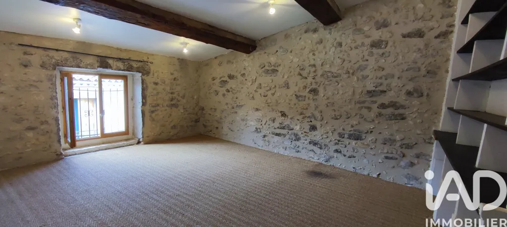 Pièces - Maison de Caractère avec Piscine à Adissan