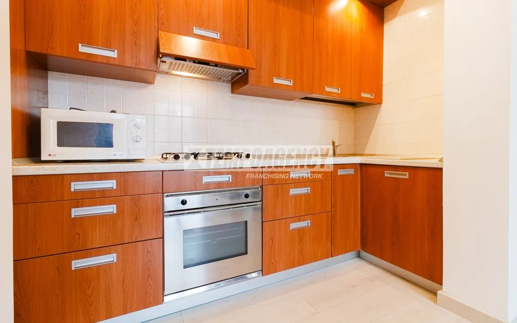 Köök - Modern Ground Floor Flat with Balcony in Milan