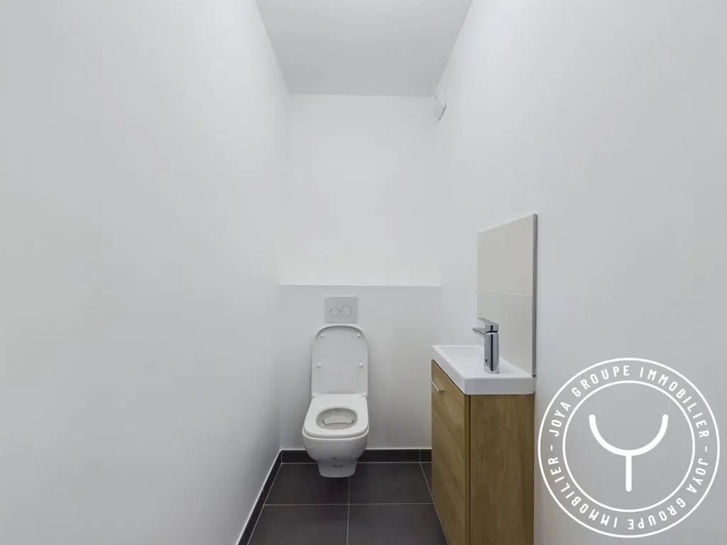 Vannitoad - Duplex Flat with Terrace in Clichy
