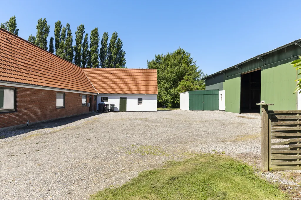 Välivaade - Villa with Large Barn in Nakskov