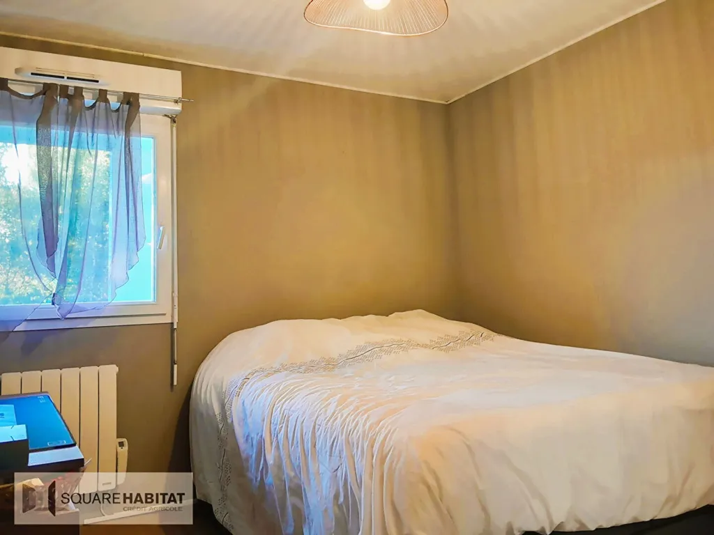 Bedrooms - 2-Bed Apartment with Balcony in Vannes