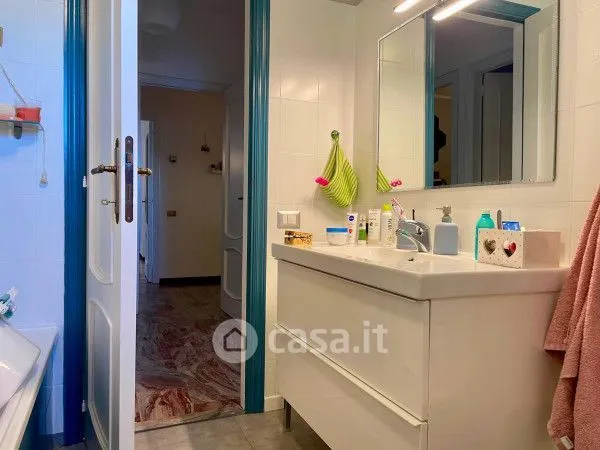 Vannitoad - Spacious Apartment with Balcony in Camerino