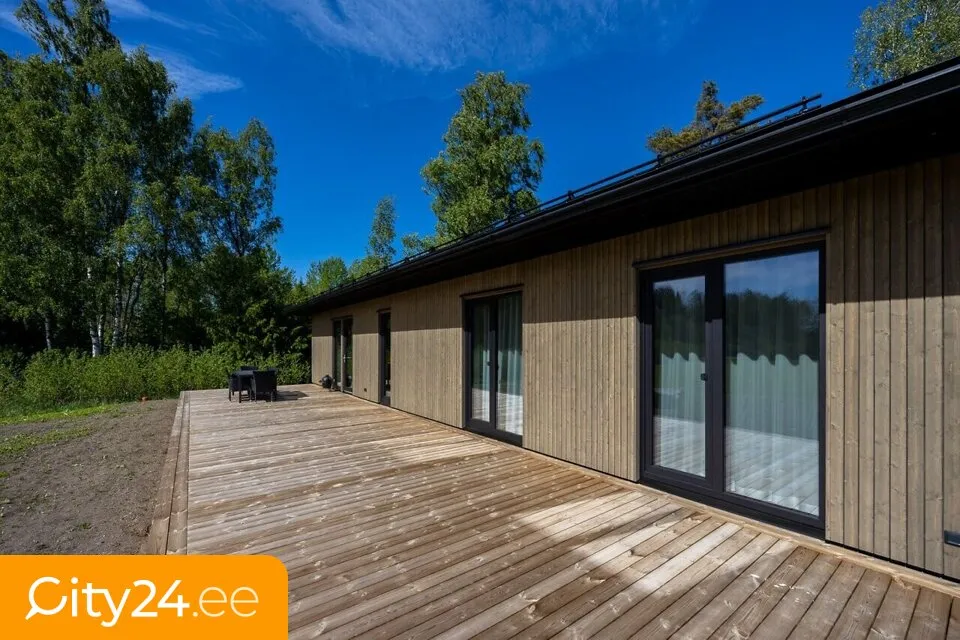 Exterior - Spacious Cottage with Garden in Maidla, Saue