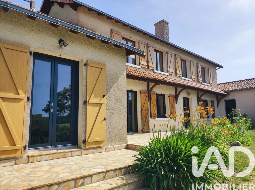 Extérieur - Maison de Campagne avec Vue Dégagée à Berrie