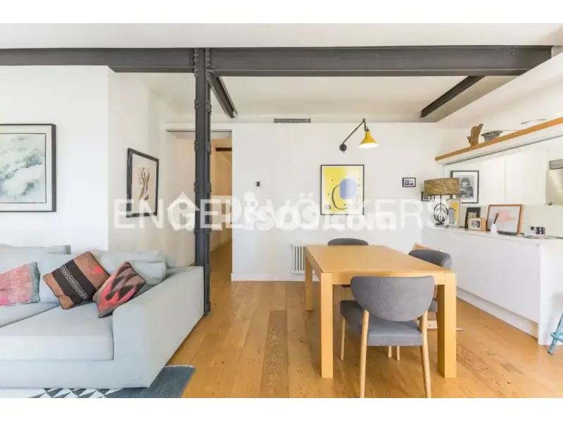 Séjour - Apartment with Balcony in Chamberí