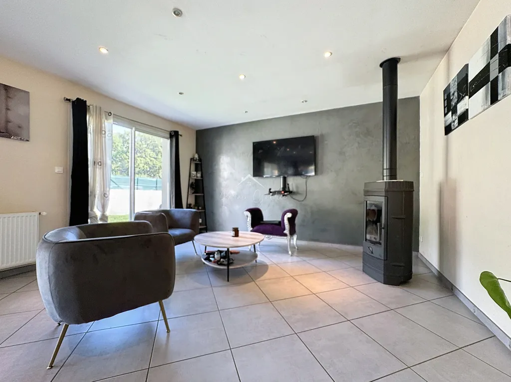 Elutuba - Modern Villa with Terrace near Millau