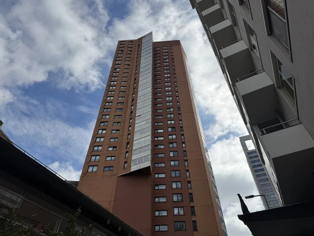 Välivaade - Corner Apartment with City Views in Rotterdam