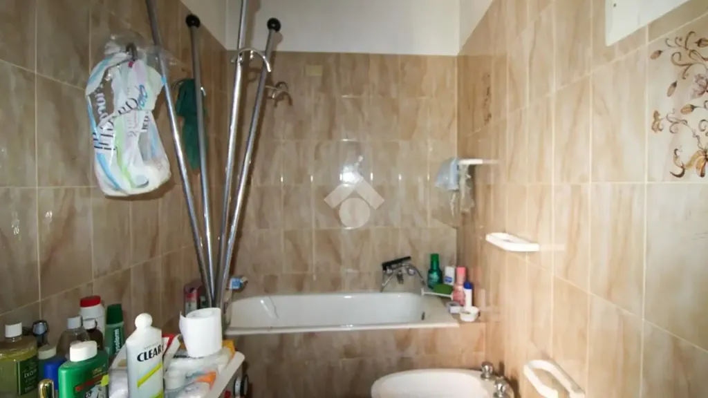Vannitoad - Rustic Property with Courtyard in Ghedi