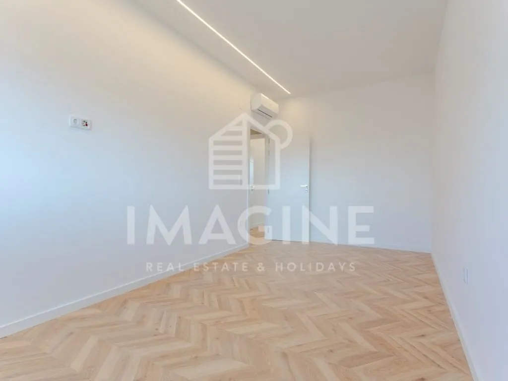 Pièces - Luxury Apartment with Central Location in Setúbal