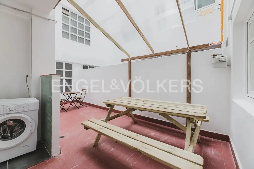 Lavanderia - Fully Renovated Apartment with Balcony in Ayora