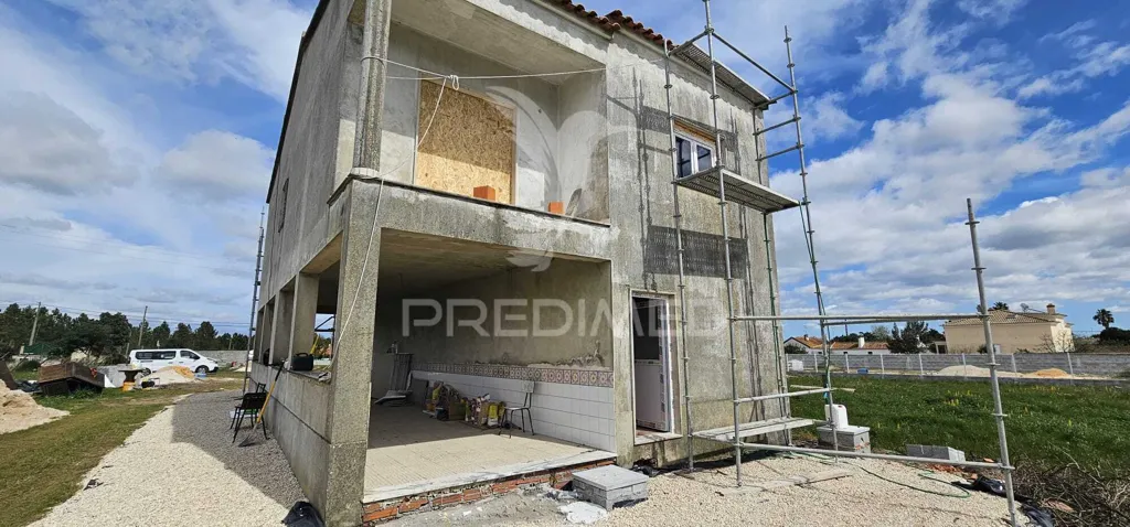 Extérieur - Mixed Use Property with Pool in Remodelable House