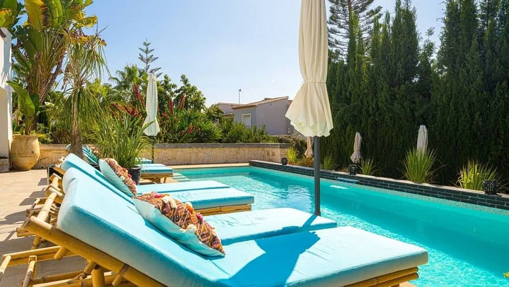 pool_area