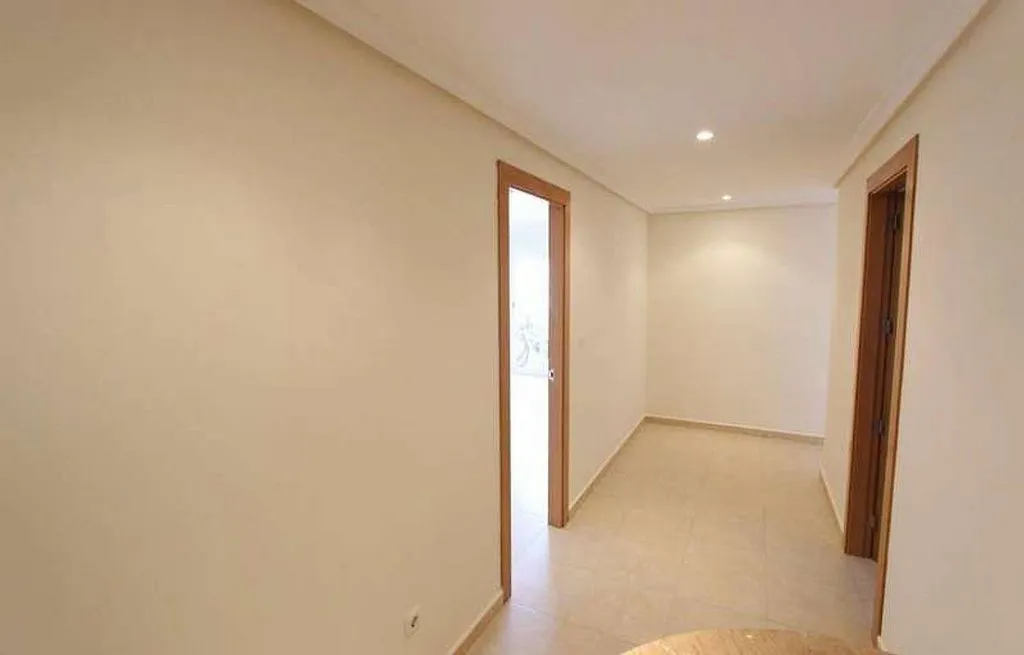 hallway_entrance