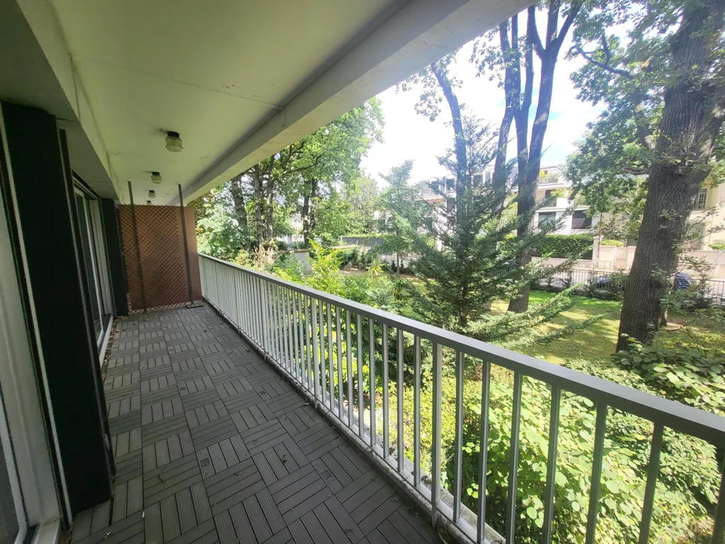 Balcone - 4-Piece Flat with Park View in Nogent-sur-Marne