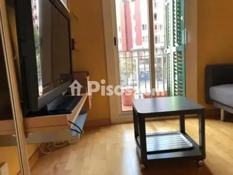 Elutuba - Bright Apartment with Balcony in La Dreta de L'Eixample