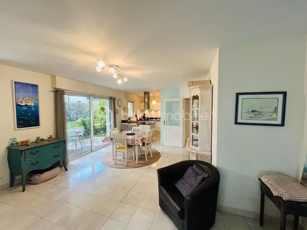 Salle à manger - Appartement 3 Pièces avec Jardin à Baden