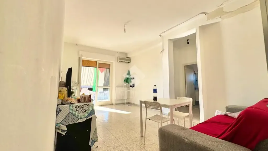 Living Room - 4-Room Apartment with Balcony in Bari