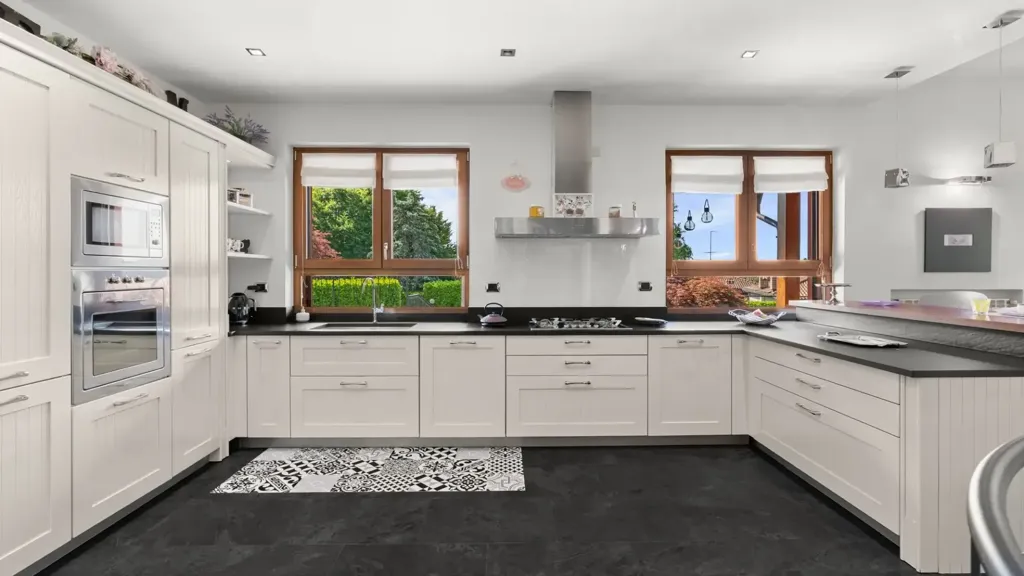 Cucina - Villa with Lake View in Montorfano