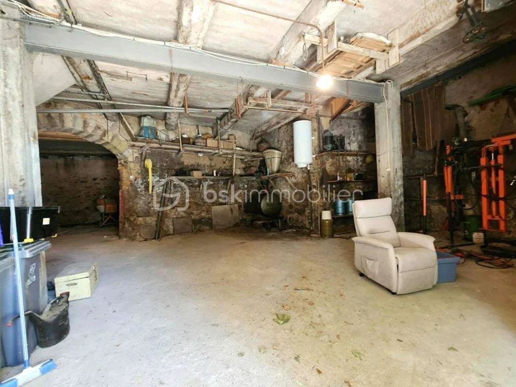 Garaaž - Village House with Amenable Attic in Tourbes