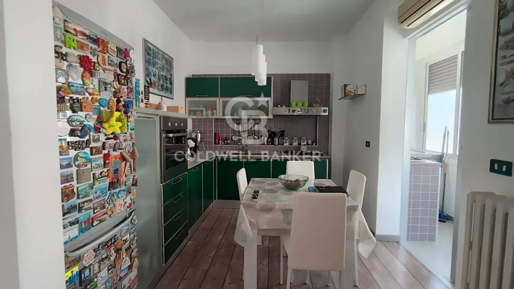 Cuisine - Triplex with Balcony in Santa Chiara, Brindisi