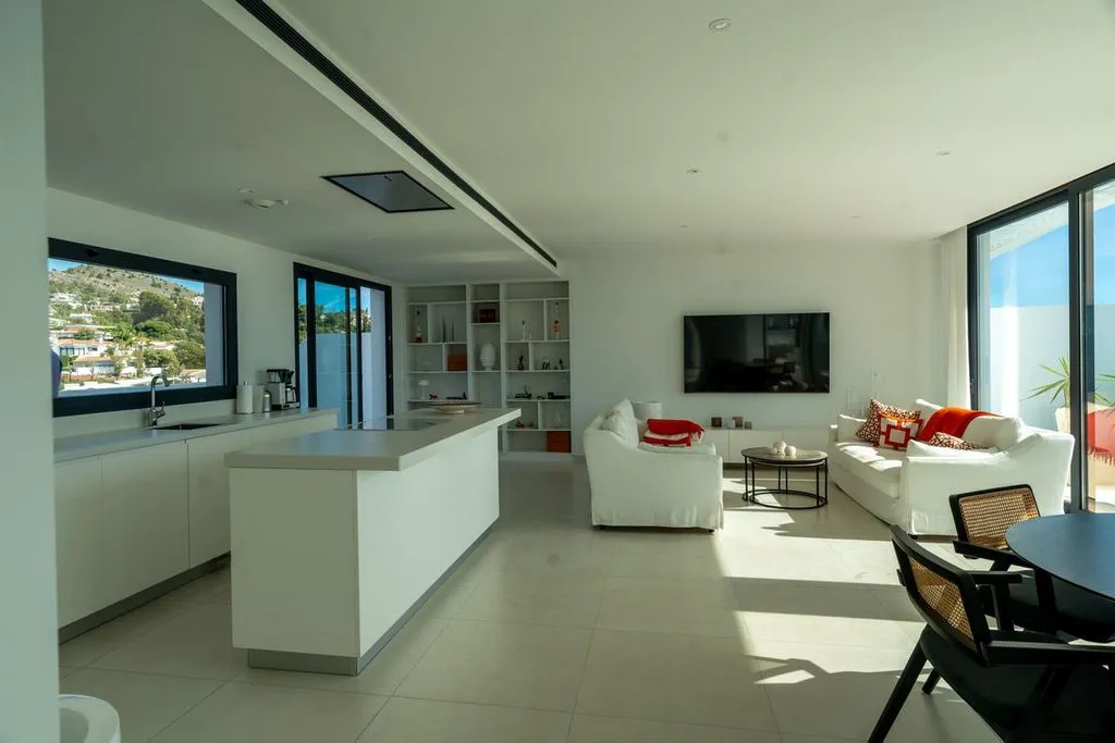 Elutuba - Luxury Penthouse with Sea Views in Fuengirola