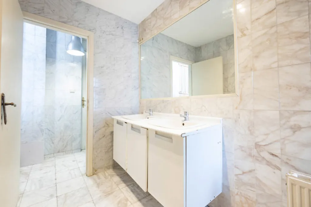 Vannitoad - Elegant Apartment near Botanique, Brussels