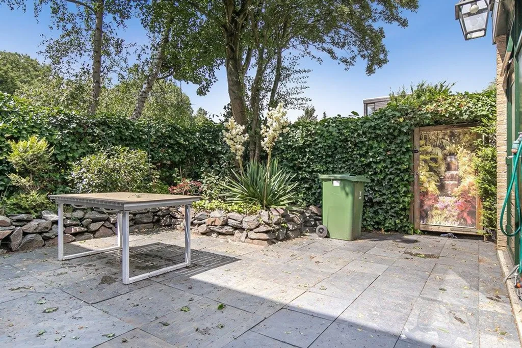 Terrasse - Partly-Furnished 4-Bedroom House with Garden in Voorburg