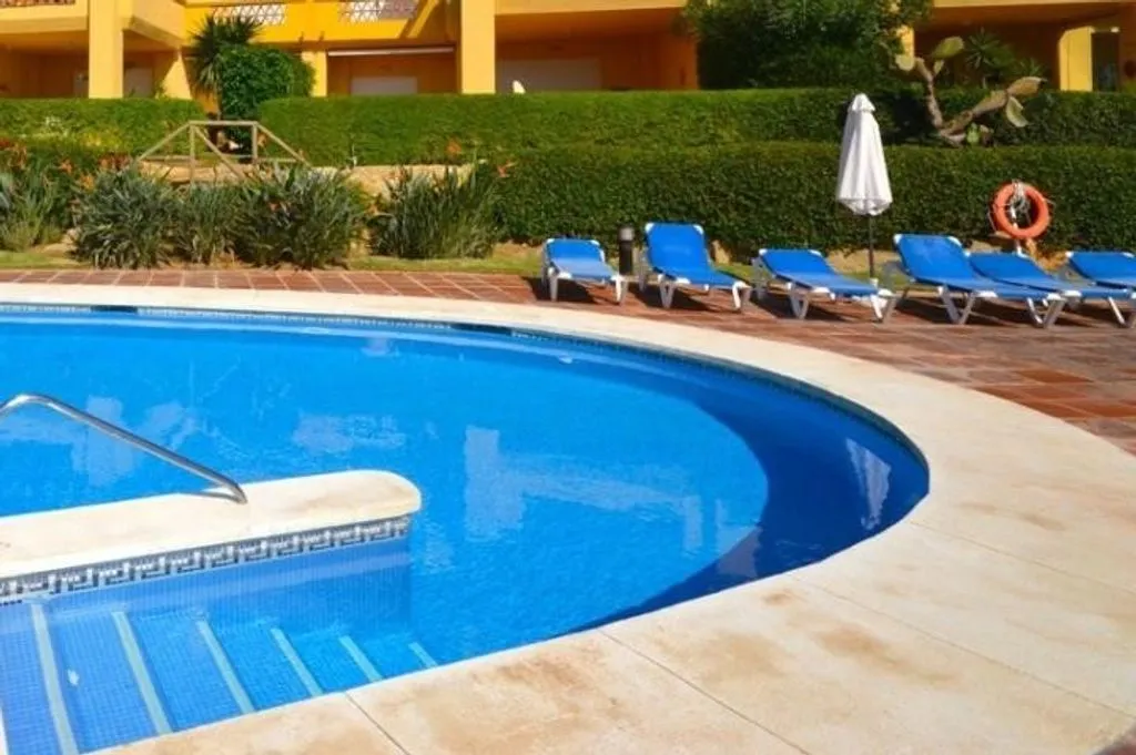 Piscine - Seafront Apartment with Sea View in Marbella
