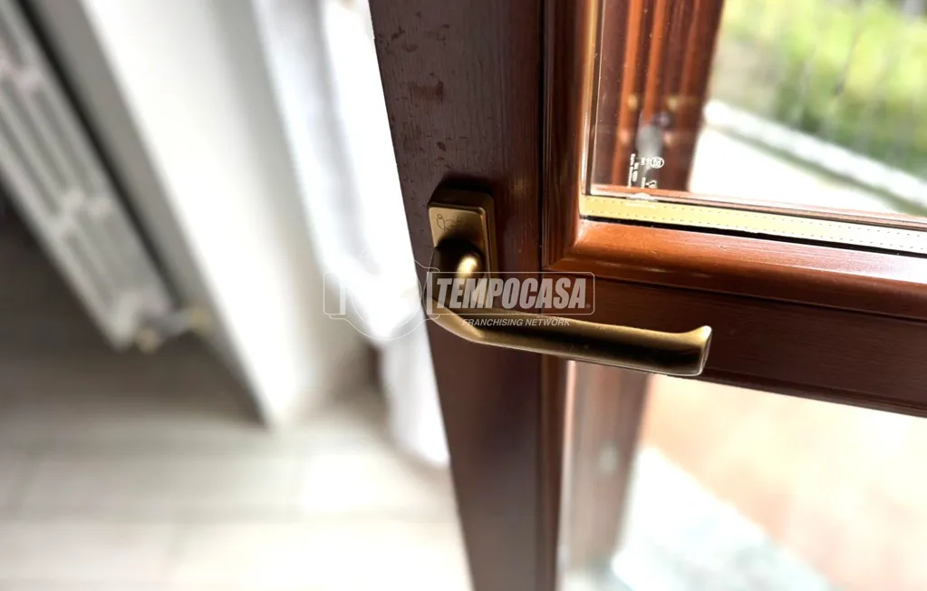 Toad - Modern Apartment with Triple Aspect View in Givoletto