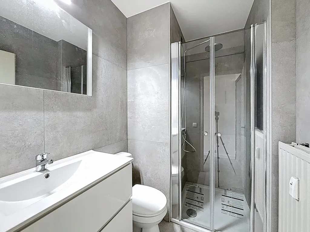 Salles de bain - Studio Rénové au Centre de Koksijde