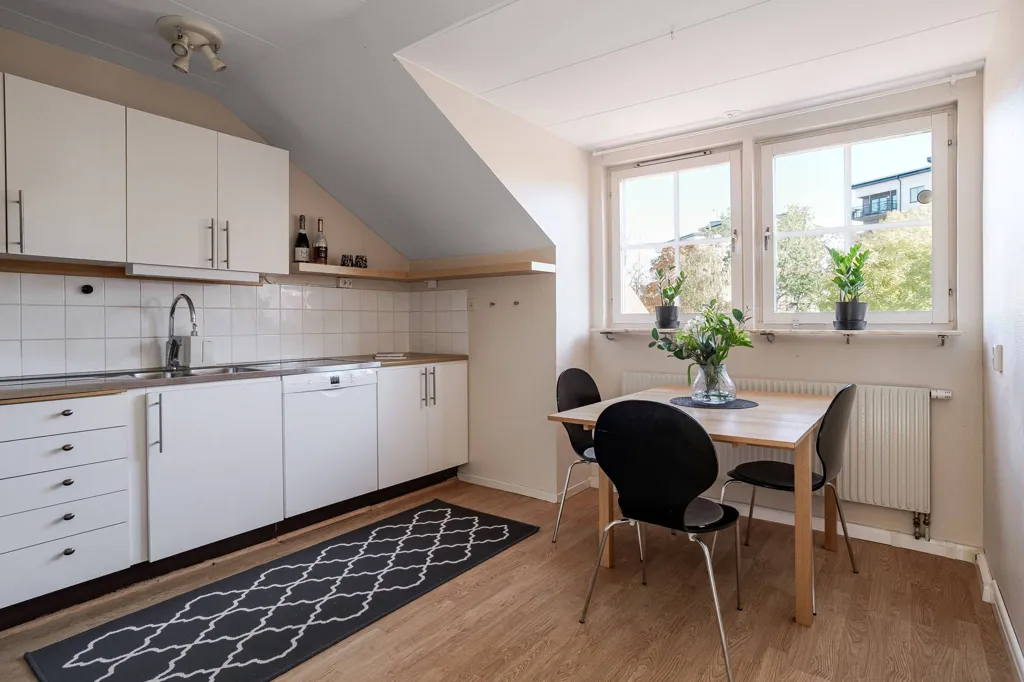 Salle à manger - Bright Apartment with City Views in Kalmar
