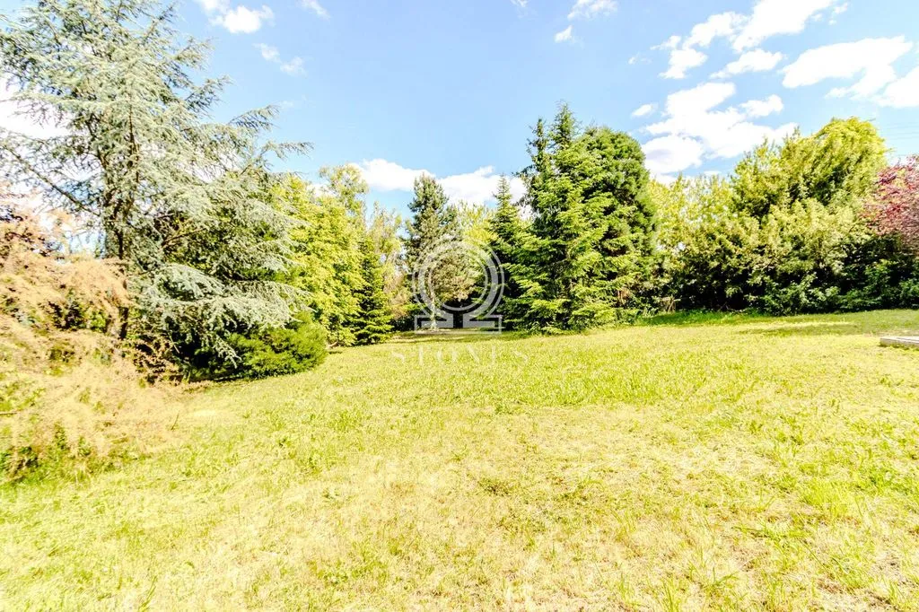 Aed - Buildable Land with Green Setting in Bougival