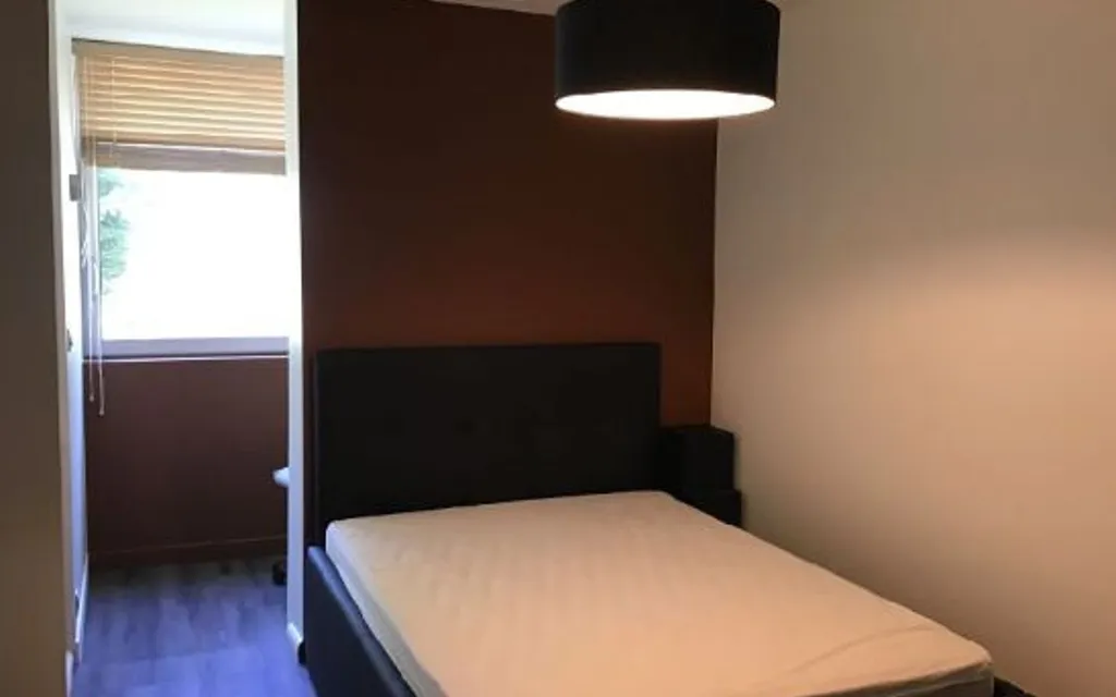 Chambres - Appartement Meublé en Colocation à Écully