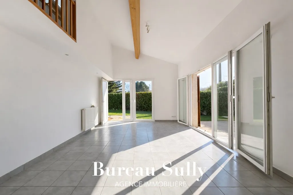 Séjour - Maison 4 Pièces avec Terrasse à Massieux