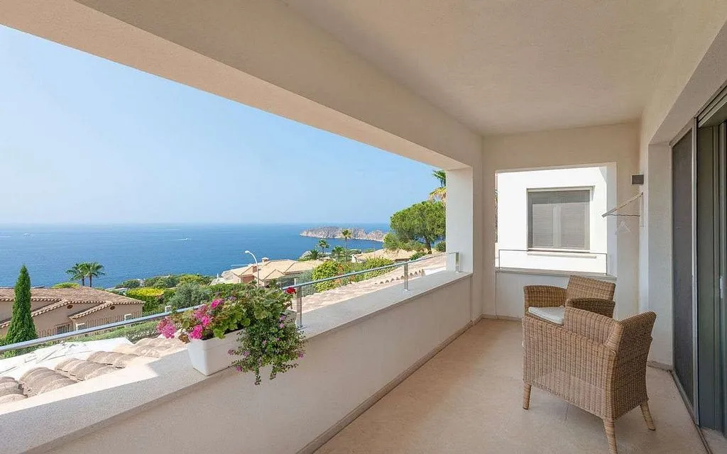 Rõdu - Chalet with Pool and Sea Views in Santa Ponça