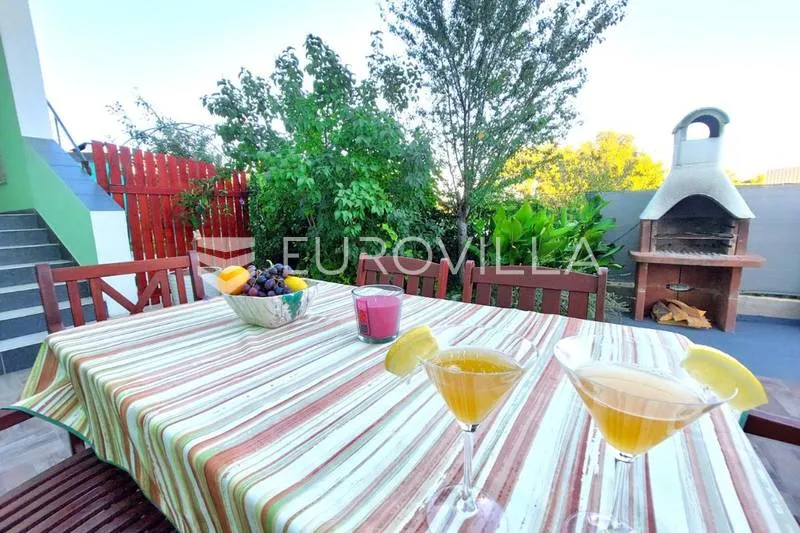 Terrass - Detached House with Pool in Busoler, Pula