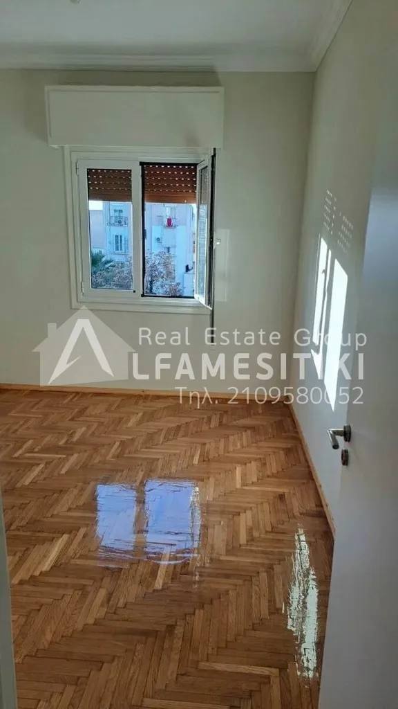 Pièces - Renovated Apartment with Unrestricted View in Kolonos