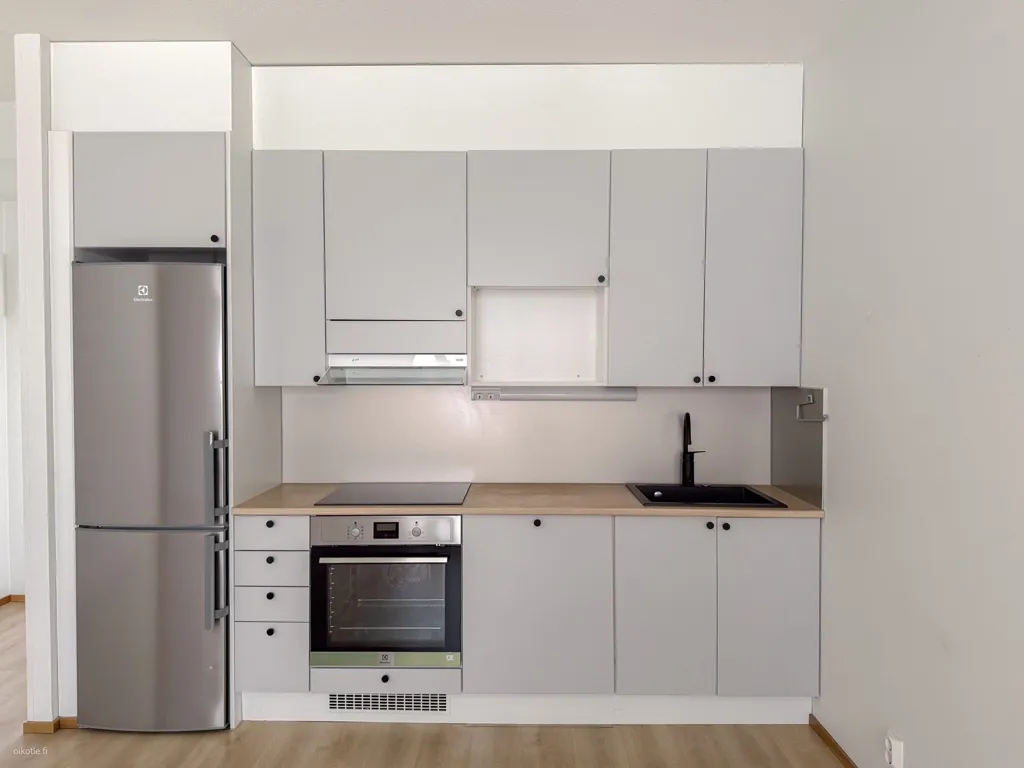 Köök - Renovated Flat with Sauna in Tikkurila