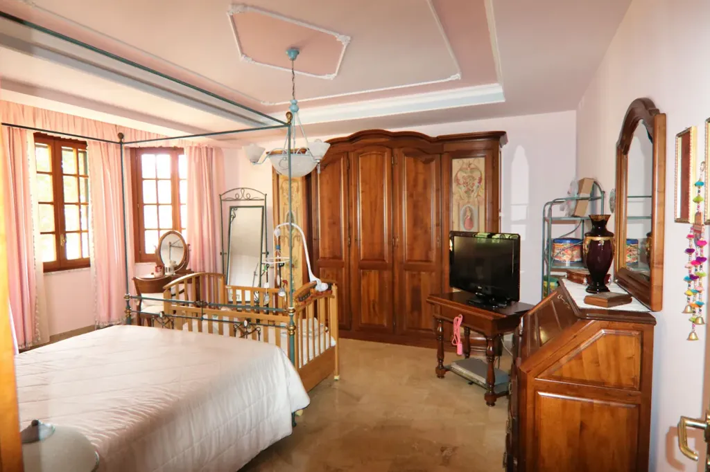 Magamistoad - Hilltop Villa with Panoramic Views in Eboli