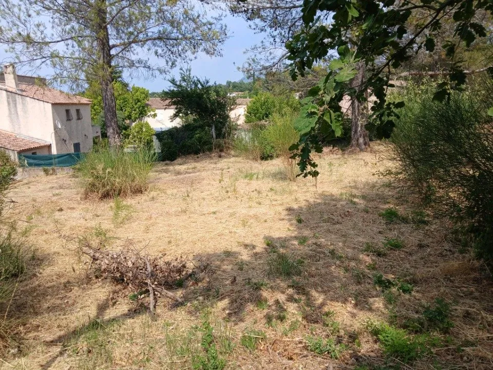 Jardin - Maison à Construire avec Jardin à Trets