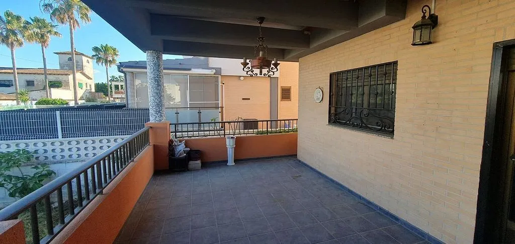 Terrasse - Pareded Chalet with Garden in Gandia