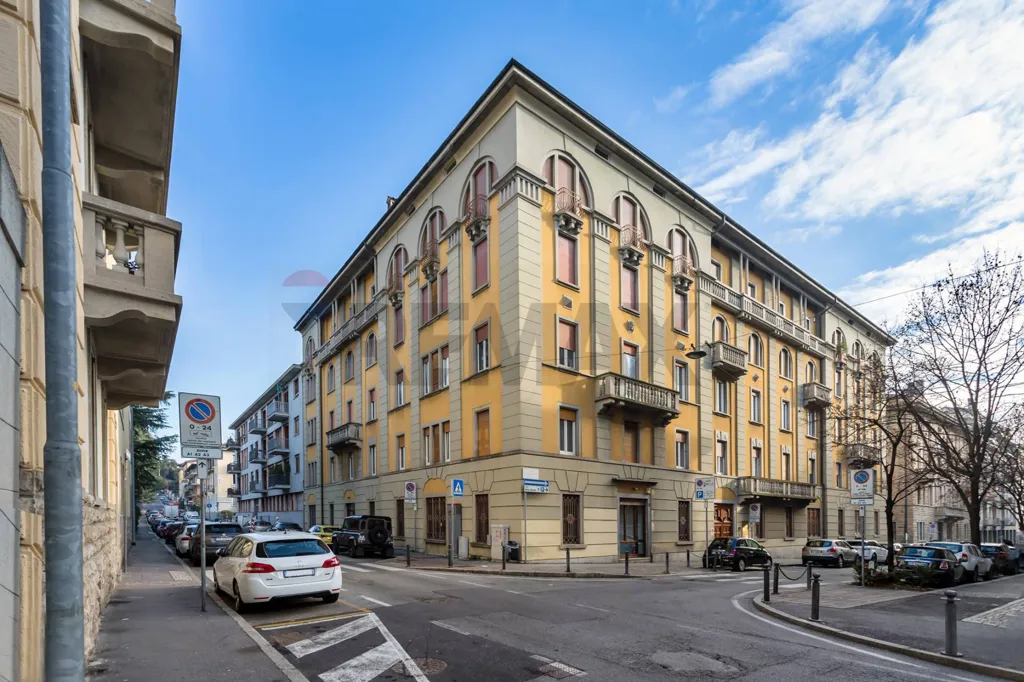 Esterno - Penthouse with Terrace in Bergamo Central