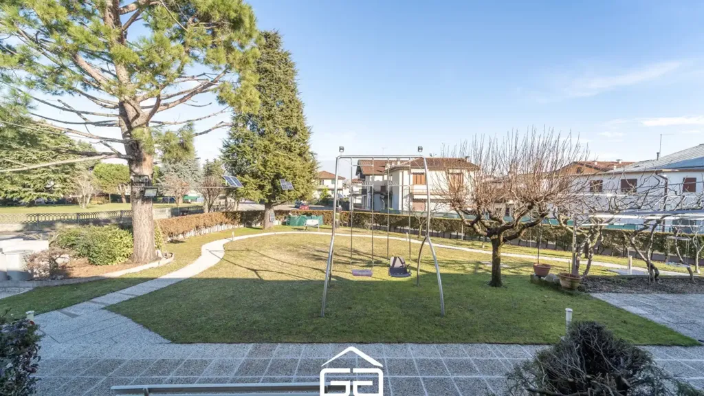 Aed - High-Efficiency Villa with Garden in Malo