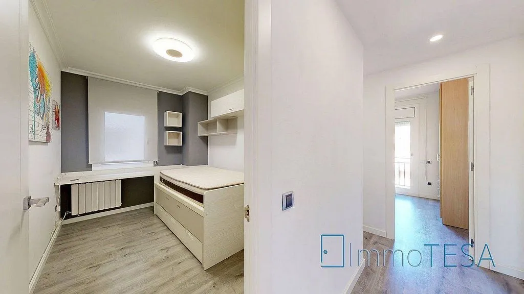 Entrée - Apartment with Balcony in Parc d’Europa