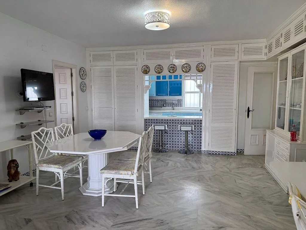 Salle à manger - Penthouse with Terrace in Sohail Zone