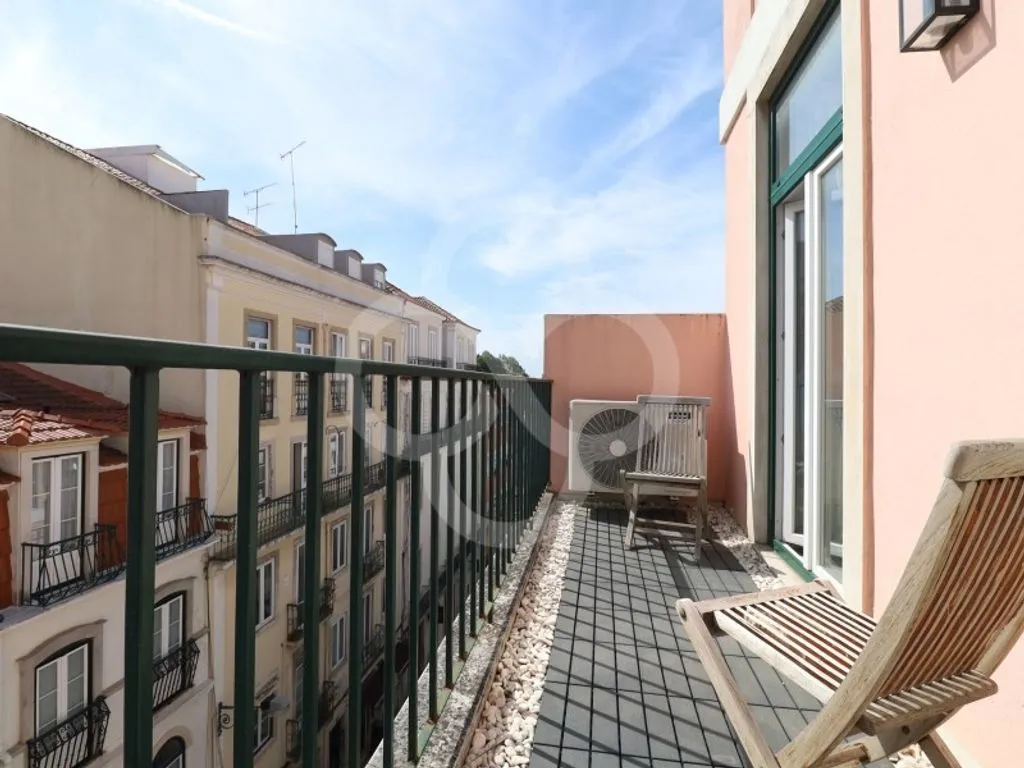 Balcon - 2-Bedroom Flat with Balcony in Largo do Rato, Lisbon