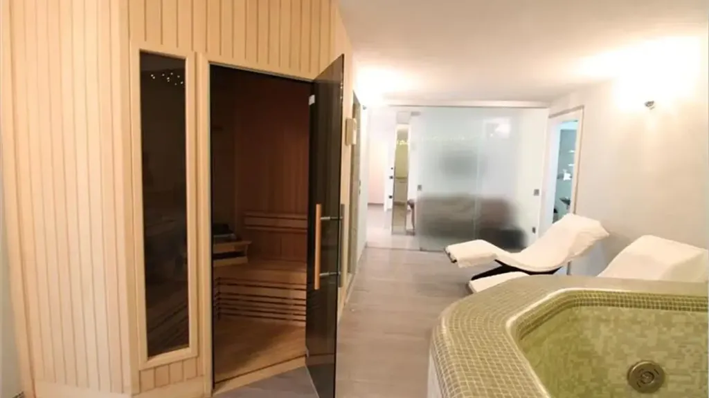 Pièces - Luxury Villa with Pool in Forte Dei Marmi