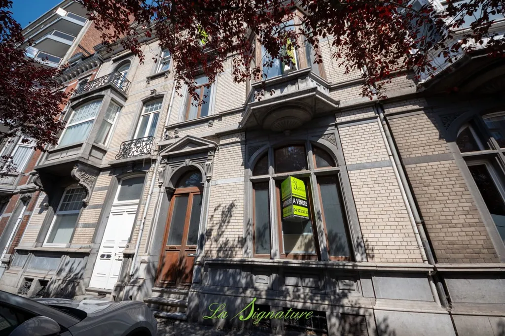 Extérieur - Duplex avec Toiture Isolée à Liège