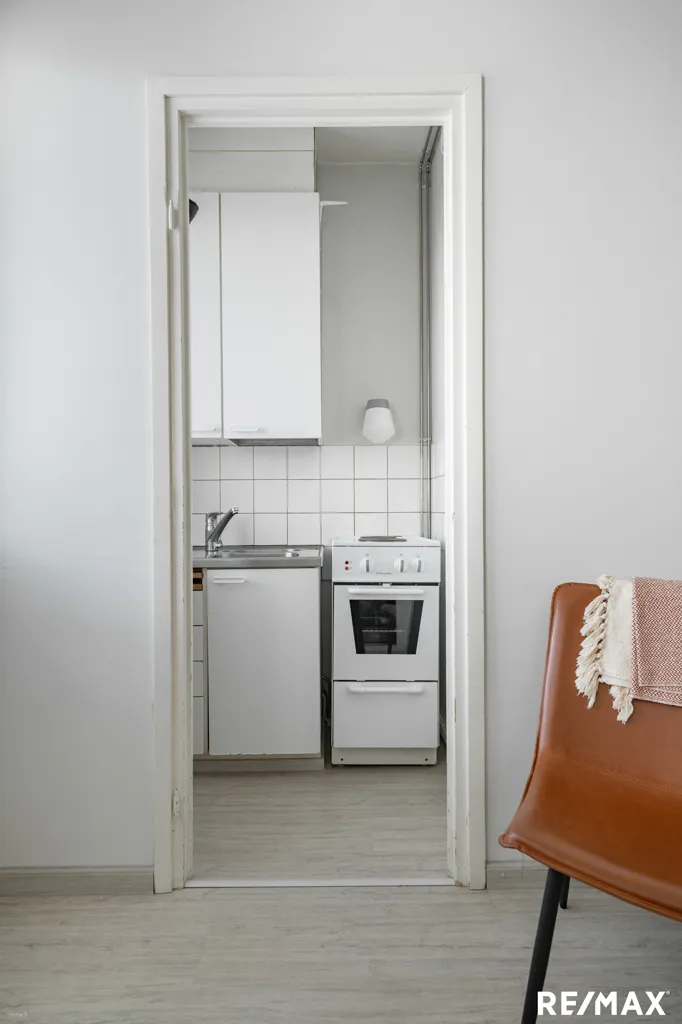 Cuisine - Compact Apartment with City Views in Turku Centre