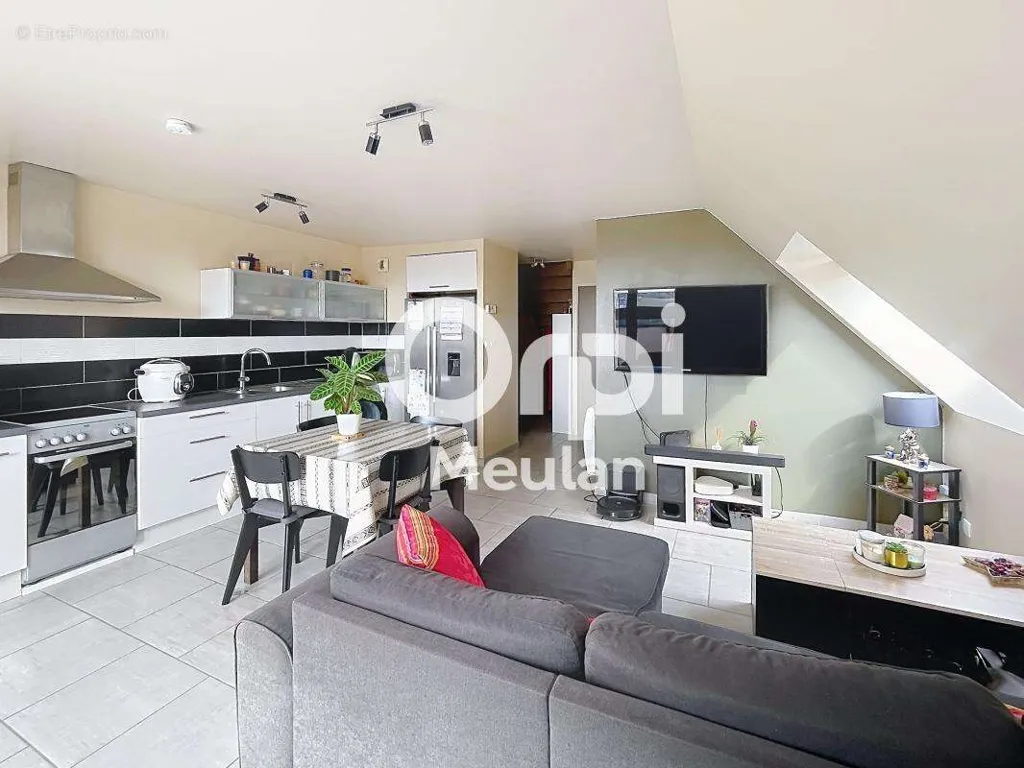 Séjour - Duplex Lumineux avec Balcon à Meulan-en-Yvelines